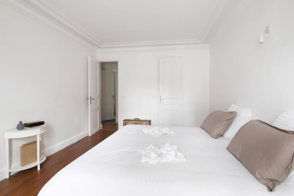 Sweet Luxury Home Arc The Triomphe Near Champs Elysees And Palais Des Congres 8 Ppl Paris Eksteriør billede